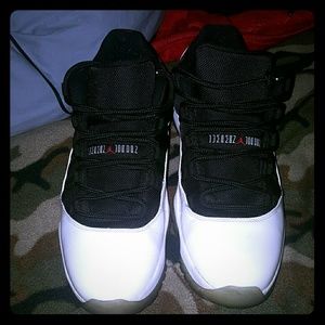 Retro 11 Lows Worn liks 3 times too big for me